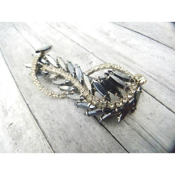 Vintage Rhinestone Clef Shaped Brooch Rare 40s-50s Book Piece - Retro Music Gift - Picture 8 of 8